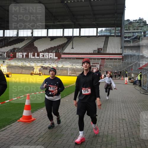 07.12.2025 - St. Pauli X-Mass-Run No. 15 Fabian Wolf http://msf.ph/oto/9396798 07.12.2025 10:41:17 Ziel 449, 545, 575, 1153, 2330, 2331, 3047, 3951, 4617 meine-sportfotos.de