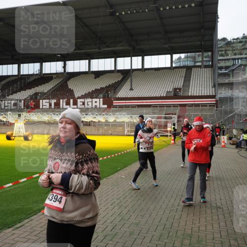 07.12.2025 - St. Pauli X-Mass-Run No. 15 Fabian Wolf http://msf.ph/oto/9397058 07.12.2025 10:42:41 Ziel 519, 598, 604, 625, 1358, 1434, 1758, 2012, 2061, 2155, 2621, 2622, 2722, 4394, 4594, 4857 meine-sportfotos.de