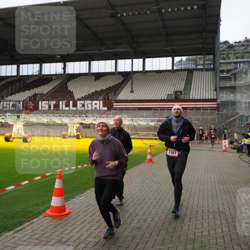 07.12.2025 - St. Pauli X-Mass-Run No. 15 Fabian Wolf http://msf.ph/oto/9397116 07.12.2025 10:43:03 Ziel 296, 1301, 2336, 2337, 2802, 2901, 3381, 4161, 4621 meine-sportfotos.de