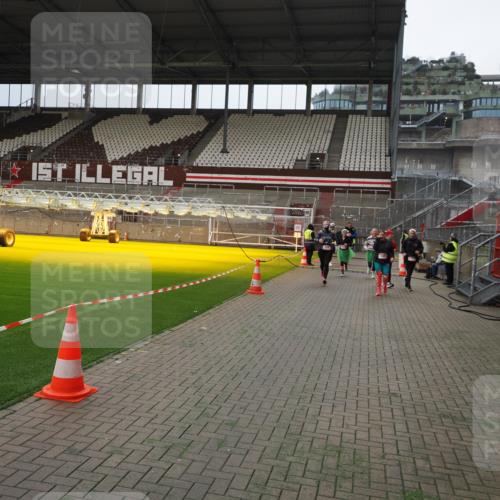 07.12.2025 - St. Pauli X-Mass-Run No. 15 Fabian Wolf http://msf.ph/oto/9397319 07.12.2025 10:44:21 Ziel 220, 571, 1051, 1059, 1060, 1089, 1421, 1947, 1948, 2357, 2359, 3012 meine-sportfotos.de