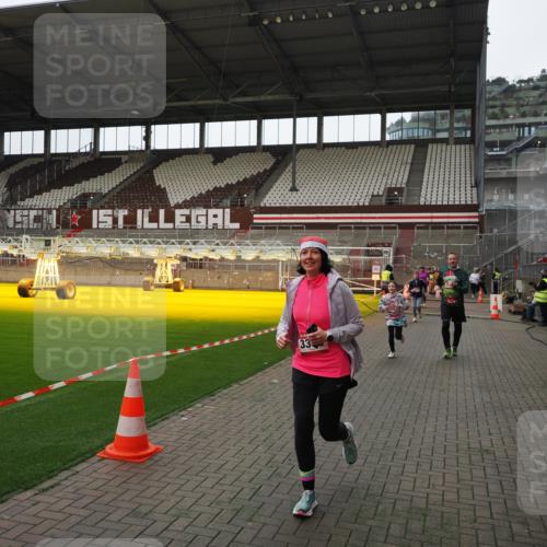 07.12.2025 - St. Pauli X-Mass-Run No. 15 Fabian Wolf http://msf.ph/oto/9398158 07.12.2025 10:49:18 Ziel 191, 194, 471, 1155, 1273, 1274, 1370, 1372, 1663, 2764, 2765, 2921, 2933, 3366, 3369 meine-sportfotos.de