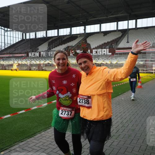 07.12.2025 - St. Pauli X-Mass-Run No. 15 Fabian Wolf http://msf.ph/oto/9398437 07.12.2025 10:51:05 Ziel 249, 381, 769, 1691, 2737, 2738 meine-sportfotos.de