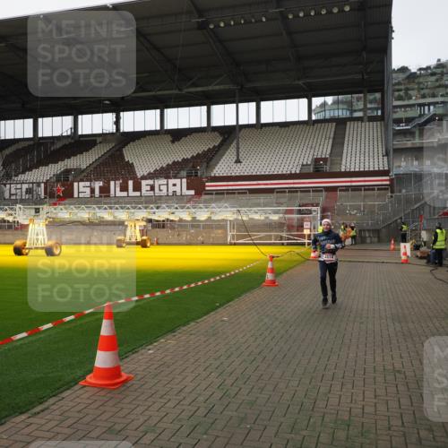 07.12.2025 - St. Pauli X-Mass-Run No. 15 Fabian Wolf http://msf.ph/oto/9398774 07.12.2025 10:53:59 Ziel 1478, 4814 meine-sportfotos.de