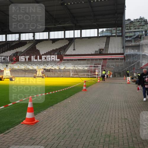07.12.2025 - St. Pauli X-Mass-Run No. 15 Fabian Wolf http://msf.ph/oto/9398864 07.12.2025 10:55:18 Ziel 1689 meine-sportfotos.de