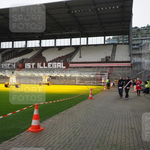 07.12.2025 - St. Pauli X-Mass-Run No. 15 Fabian Wolf http://msf.ph/oto/9398904 07.12.2025 10:56:15 Ziel 951, 955, 1790, 1793, 4493 meine-sportfotos.de