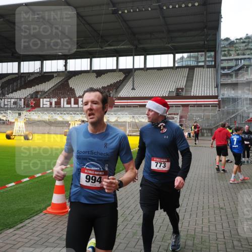 07.12.2025 - St. Pauli X-Mass-Run No. 15 Fabian Wolf http://msf.ph/oto/9399099 07.12.2025 10:57:26 Ziel 130, 251, 773, 994, 1213, 1387, 2290, 2296, 2297, 2298, 2665, 3064, 3067 meine-sportfotos.de