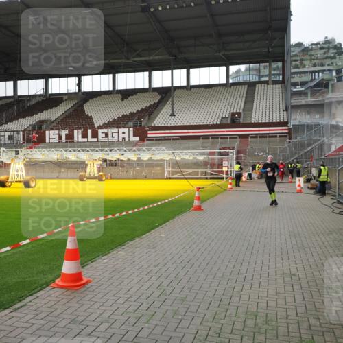07.12.2025 - St. Pauli X-Mass-Run No. 15 Fabian Wolf http://msf.ph/oto/9399531 07.12.2025 11:01:10 Ziel 89, 557, 1705 meine-sportfotos.de
