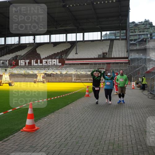 07.12.2025 - St. Pauli X-Mass-Run No. 15 Fabian Wolf http://msf.ph/oto/9399688 07.12.2025 11:02:18 Ziel 95, 193, 314, 317, 847, 1143, 1416, 1611, 2329, 2519, 2520 meine-sportfotos.de
