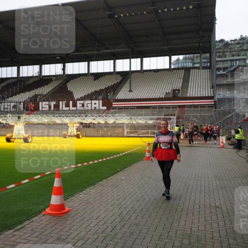 07.12.2025 - St. Pauli X-Mass-Run No. 15 Fabian Wolf http://msf.ph/oto/9399764 07.12.2025 11:02:47 Ziel 20, 25, 151, 160, 574, 746, 747, 749, 751, 997, 1063 meine-sportfotos.de