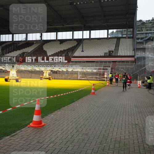 07.12.2025 - St. Pauli X-Mass-Run No. 15 Fabian Wolf http://msf.ph/oto/9399855 07.12.2025 11:03:15 Ziel 61, 64, 186, 748, 853, 1139, 1199, 1385, 1644, 1668, 1670, 1850 meine-sportfotos.de