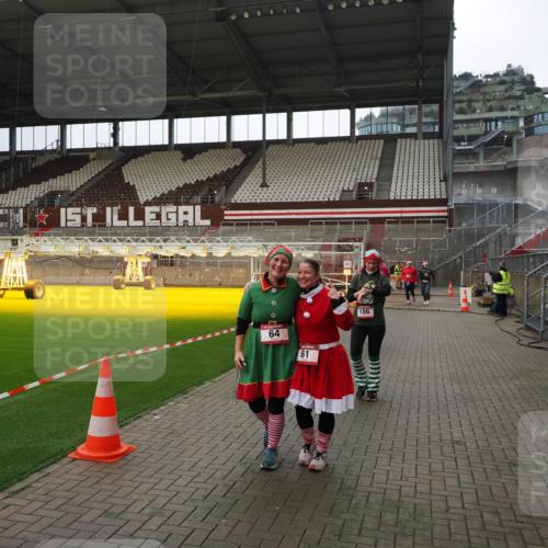 07.12.2025 - St. Pauli X-Mass-Run No. 15 Fabian Wolf http://msf.ph/oto/9399877 07.12.2025 11:03:24 Ziel 61, 64, 102, 109, 186, 748, 853, 1199, 1850 meine-sportfotos.de