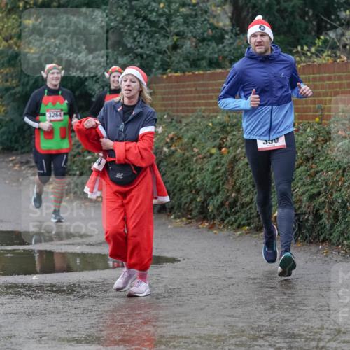 07.12.2025 - St. Pauli X-Mass-Run No. 15 Michael Burmester http://msf.ph/oto/9400168 07.12.2025 10:20:31 Laufen 3264 meine-sportfotos.de