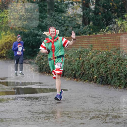 07.12.2025 - St. Pauli X-Mass-Run No. 15 Michael Burmester http://msf.ph/oto/9400184 07.12.2025 10:20:38 Laufen 1749 meine-sportfotos.de
