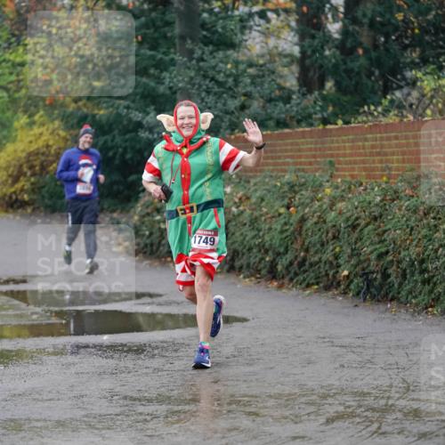 07.12.2025 - St. Pauli X-Mass-Run No. 15 Michael Burmester http://msf.ph/oto/9400185 07.12.2025 10:20:38 Laufen 2896, 1749 meine-sportfotos.de