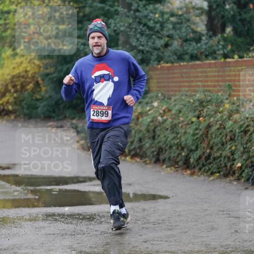 07.12.2025 - St. Pauli X-Mass-Run No. 15 Michael Burmester http://msf.ph/oto/9400191 07.12.2025 10:20:42 Laufen 2899 meine-sportfotos.de