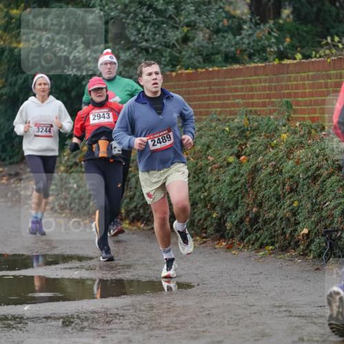 07.12.2025 - St. Pauli X-Mass-Run No. 15 Michael Burmester http://msf.ph/oto/9400196 07.12.2025 10:20:48 Laufen 340, 3244, 2943, 5, 2489 meine-sportfotos.de