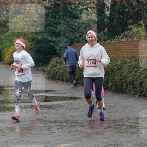 07.12.2025 - St. Pauli X-Mass-Run No. 15 Michael Burmester http://msf.ph/oto/9400212 07.12.2025 10:20:53 Laufen 3408, 3244 meine-sportfotos.de