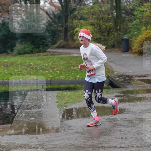 07.12.2025 - St. Pauli X-Mass-Run No. 15 Michael Burmester http://msf.ph/oto/9400215 07.12.2025 10:20:54 Laufen 400, 3244 meine-sportfotos.de