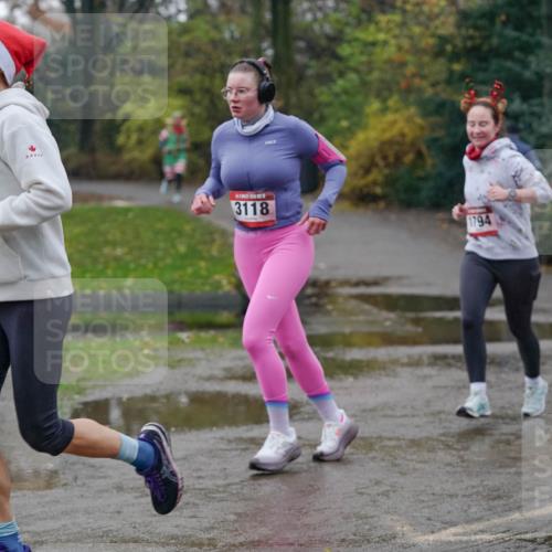 07.12.2025 - St. Pauli X-Mass-Run No. 15 Michael Burmester http://msf.ph/oto/9400218 07.12.2025 10:20:55 Laufen 3118, 1794 meine-sportfotos.de