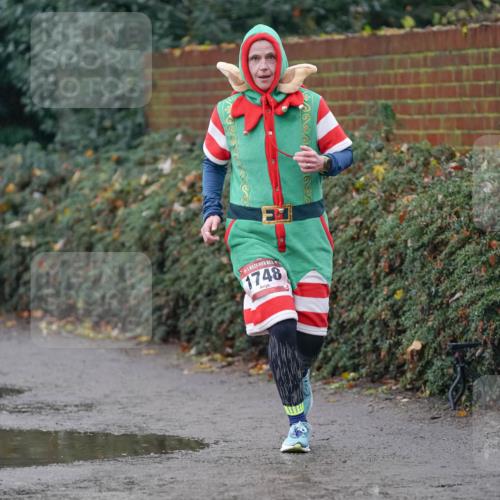 07.12.2025 - St. Pauli X-Mass-Run No. 15 Michael Burmester http://msf.ph/oto/9400227 07.12.2025 10:21:04 Laufen 1748 meine-sportfotos.de