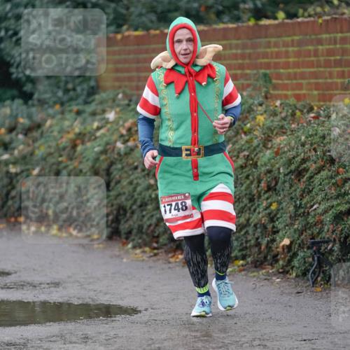 07.12.2025 - St. Pauli X-Mass-Run No. 15 Michael Burmester http://msf.ph/oto/9400228 07.12.2025 10:21:04 Laufen 15, 1748 meine-sportfotos.de