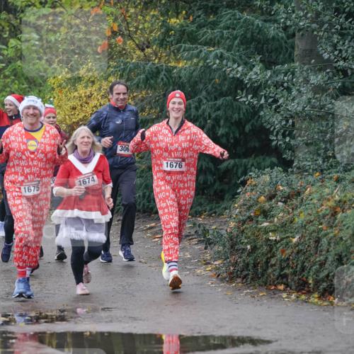 07.12.2025 - St. Pauli X-Mass-Run No. 15 Michael Burmester http://msf.ph/oto/9400285 07.12.2025 10:21:30 Laufen 2827, 1675, 1674, 18, 306, 1676, 1110, 1 meine-sportfotos.de