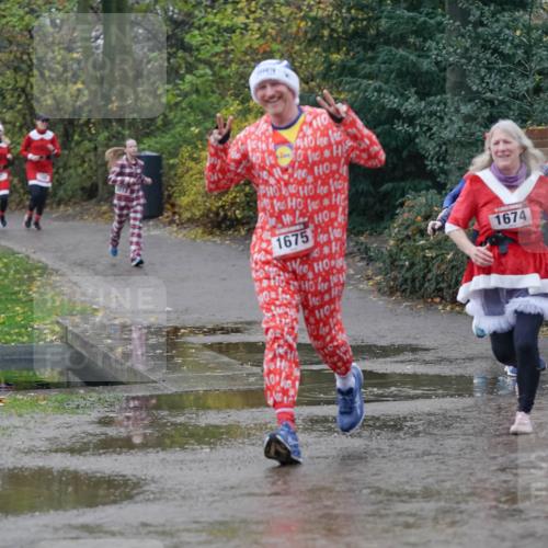 07.12.2025 - St. Pauli X-Mass-Run No. 15 Michael Burmester http://msf.ph/oto/9400300 07.12.2025 10:21:35 Laufen 7, 1675, 1674, 2916 meine-sportfotos.de