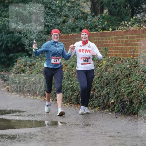 07.12.2025 - St. Pauli X-Mass-Run No. 15 Michael Burmester http://msf.ph/oto/9400335 07.12.2025 10:21:46 Laufen 827, 968 meine-sportfotos.de