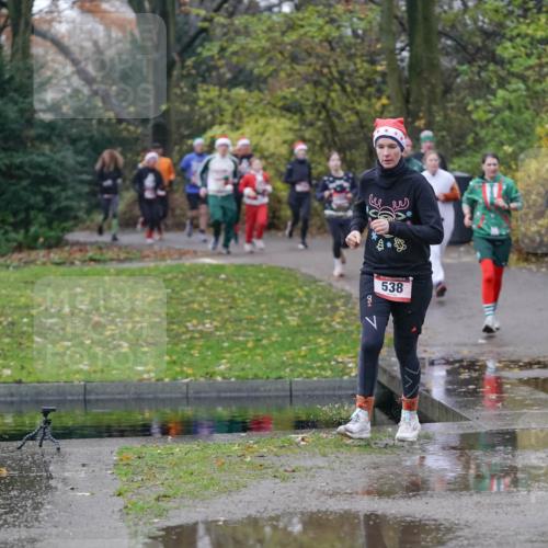 07.12.2025 - St. Pauli X-Mass-Run No. 15 Michael Burmester http://msf.ph/oto/9400345 07.12.2025 10:21:54 Laufen 538, 981, 1651 meine-sportfotos.de