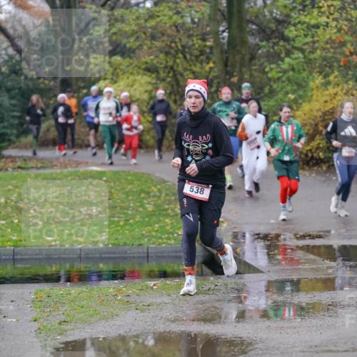07.12.2025 - St. Pauli X-Mass-Run No. 15 Michael Burmester http://msf.ph/oto/9400347 07.12.2025 10:21:54 Laufen 538, 1651 meine-sportfotos.de