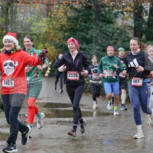 07.12.2025 - St. Pauli X-Mass-Run No. 15 Michael Burmester http://msf.ph/oto/9400369 07.12.2025 10:22:00 Laufen 15, 1651, 15, 2335, 2420, 981, 682 meine-sportfotos.de
