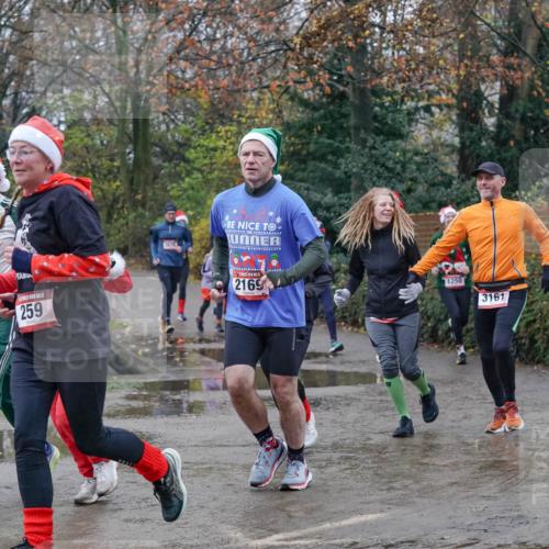 07.12.2025 - St. Pauli X-Mass-Run No. 15 Michael Burmester http://msf.ph/oto/9400396 07.12.2025 10:22:09 Laufen 25, 259, 2169, 1250, 3161 meine-sportfotos.de