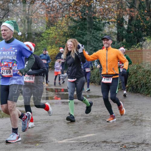 07.12.2025 - St. Pauli X-Mass-Run No. 15 Michael Burmester http://msf.ph/oto/9400398 07.12.2025 10:22:10 Laufen 15, 2169, 2061, 3161 meine-sportfotos.de