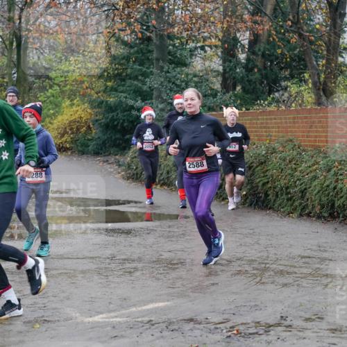 07.12.2025 - St. Pauli X-Mass-Run No. 15 Michael Burmester http://msf.ph/oto/9400412 07.12.2025 10:22:13 Laufen 1250, 288, 2053, 2588, 952 meine-sportfotos.de