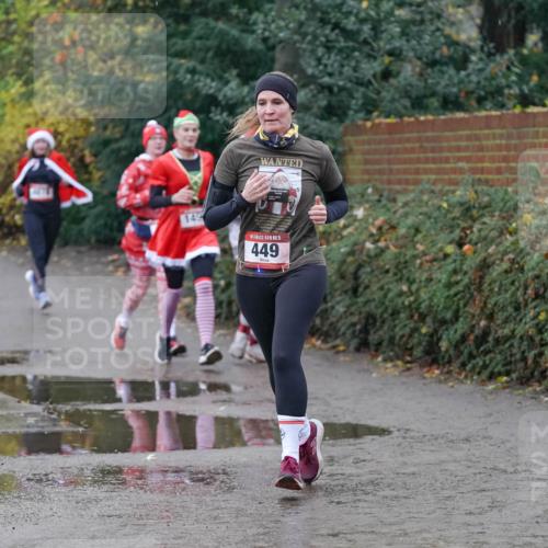07.12.2025 - St. Pauli X-Mass-Run No. 15 Michael Burmester http://msf.ph/oto/9400439 07.12.2025 10:22:21 Laufen 144, 15, 449 meine-sportfotos.de