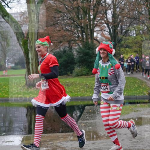 07.12.2025 - St. Pauli X-Mass-Run No. 15 Michael Burmester http://msf.ph/oto/9400460 07.12.2025 10:22:26 Laufen 457, 4304, 706 meine-sportfotos.de