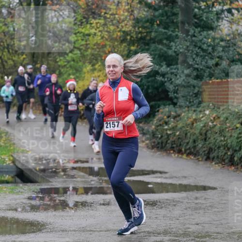 07.12.2025 - St. Pauli X-Mass-Run No. 15 Michael Burmester http://msf.ph/oto/9400473 07.12.2025 10:22:29 Laufen 15, 2157 meine-sportfotos.de