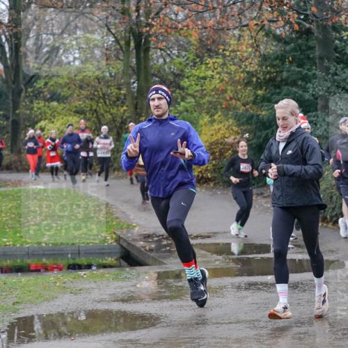 07.12.2025 - St. Pauli X-Mass-Run No. 15 Michael Burmester http://msf.ph/oto/9400482 07.12.2025 10:22:35 Laufen 60, 2831, 116 meine-sportfotos.de