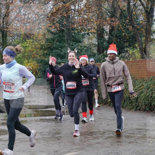07.12.2025 - St. Pauli X-Mass-Run No. 15 Michael Burmester http://msf.ph/oto/9400487 07.12.2025 10:22:36 Laufen 116, 2058, 3951 meine-sportfotos.de