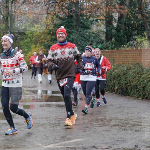 07.12.2025 - St. Pauli X-Mass-Run No. 15 Michael Burmester http://msf.ph/oto/9400534 07.12.2025 10:22:48 Laufen 513, 2754, 1153 meine-sportfotos.de