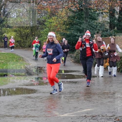 07.12.2025 - St. Pauli X-Mass-Run No. 15 Michael Burmester http://msf.ph/oto/9400554 07.12.2025 10:22:52 Laufen 3360, 998 meine-sportfotos.de
