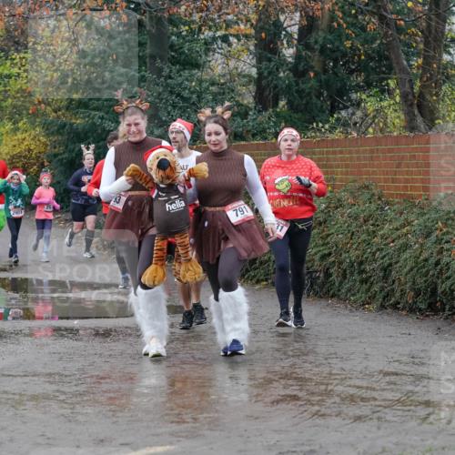 07.12.2025 - St. Pauli X-Mass-Run No. 15 Michael Burmester http://msf.ph/oto/9400561 07.12.2025 10:22:54 Laufen 2901, 801, 93, 791 meine-sportfotos.de