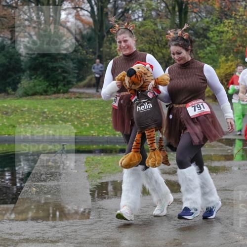 07.12.2025 - St. Pauli X-Mass-Run No. 15 Michael Burmester http://msf.ph/oto/9400572 07.12.2025 10:22:55 Laufen 791, 3399 meine-sportfotos.de