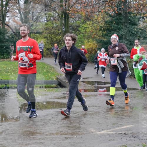 07.12.2025 - St. Pauli X-Mass-Run No. 15 Michael Burmester http://msf.ph/oto/9400586 07.12.2025 10:22:58 Laufen 86, 104, 2901, 230 meine-sportfotos.de