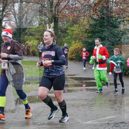 07.12.2025 - St. Pauli X-Mass-Run No. 15 Michael Burmester http://msf.ph/oto/9400594 07.12.2025 10:23:00 Laufen 86, 2901, 2934 meine-sportfotos.de