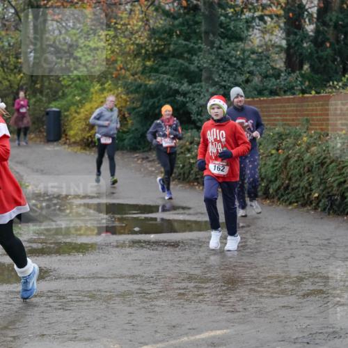 07.12.2025 - St. Pauli X-Mass-Run No. 15 Michael Burmester http://msf.ph/oto/9400608 07.12.2025 10:23:05 Laufen 1616, 162 meine-sportfotos.de