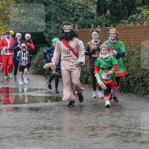 07.12.2025 - St. Pauli X-Mass-Run No. 15 Michael Burmester http://msf.ph/oto/9400644 07.12.2025 10:23:18 Laufen 2535, 1189, 1555, 1195 meine-sportfotos.de