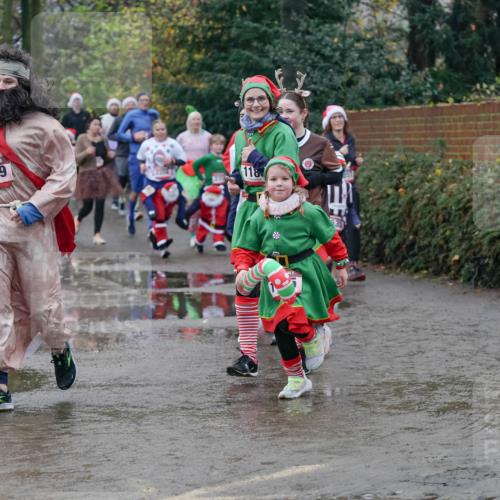 07.12.2025 - St. Pauli X-Mass-Run No. 15 Michael Burmester http://msf.ph/oto/9400657 07.12.2025 10:23:21 Laufen 15, 1189, 118 meine-sportfotos.de