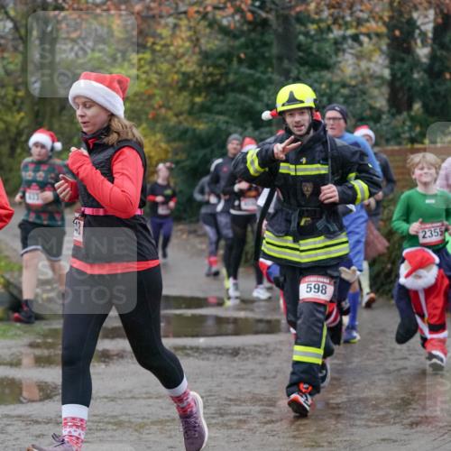 07.12.2025 - St. Pauli X-Mass-Run No. 15 Michael Burmester http://msf.ph/oto/9400681 07.12.2025 10:23:26 Laufen 48, 598, 2355, 559 meine-sportfotos.de