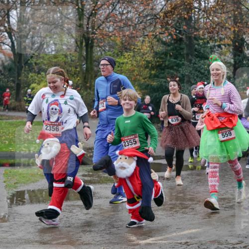 07.12.2025 - St. Pauli X-Mass-Run No. 15 Michael Burmester http://msf.ph/oto/9400689 07.12.2025 10:23:27 Laufen 8, 5, 2356, 272, 2355, 639, 559, 2950 meine-sportfotos.de